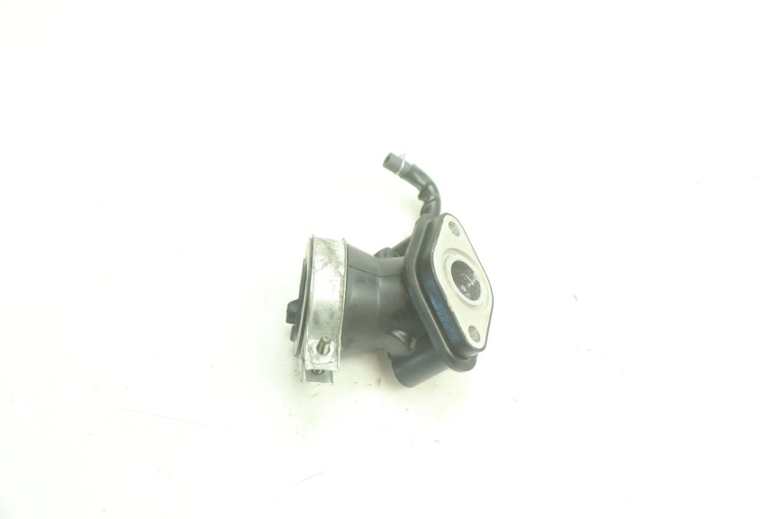 photo de INTAKE MANIFOLD KYMCO AGILITY 4T 50 (2018 - 2022) - Zoom on usage condition