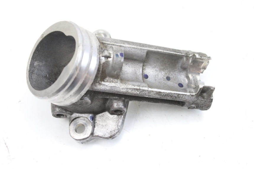 photo de INTAKE MANIFOLD SUZUKI AN BURGMAN 400 (2006 - 2010) - Alternative perspective