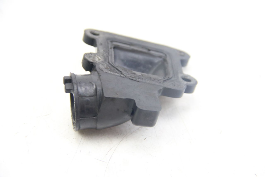 photo de INTAKE MANIFOLD MBK BOOSTER SPIRIT 50 (1999 - 2003) - Zoom on usage condition