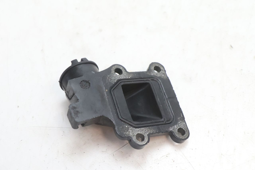 photo de INTAKE MANIFOLD MBK BOOSTER SPIRIT 50 (2004 - 2017) - Alternative perspective