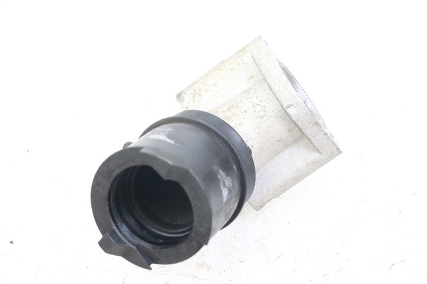 photo de INTAKE MANIFOLD KYMCO DINK STREET 125 (2009 - 2014) - Zoom on usage condition