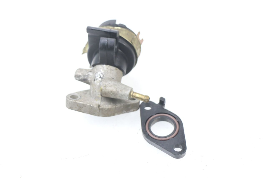 photo de INTAKE MANIFOLD TNT MOTOR FASTINO 4T 50 (2013 - 2019) - Alternative perspective