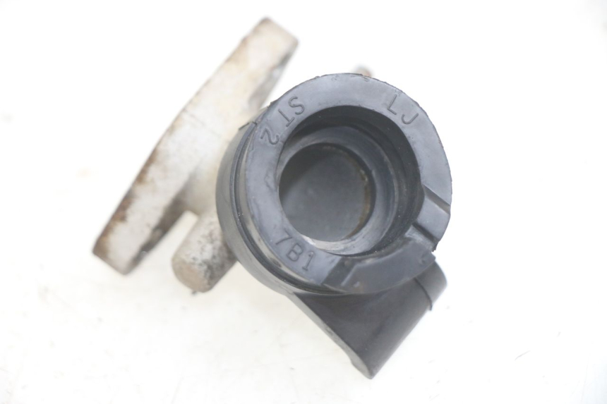 photo de INTAKE MANIFOLD TNT MOTOR FASTINO 4T 50 (2013 - 2019) - Zoom on usage condition