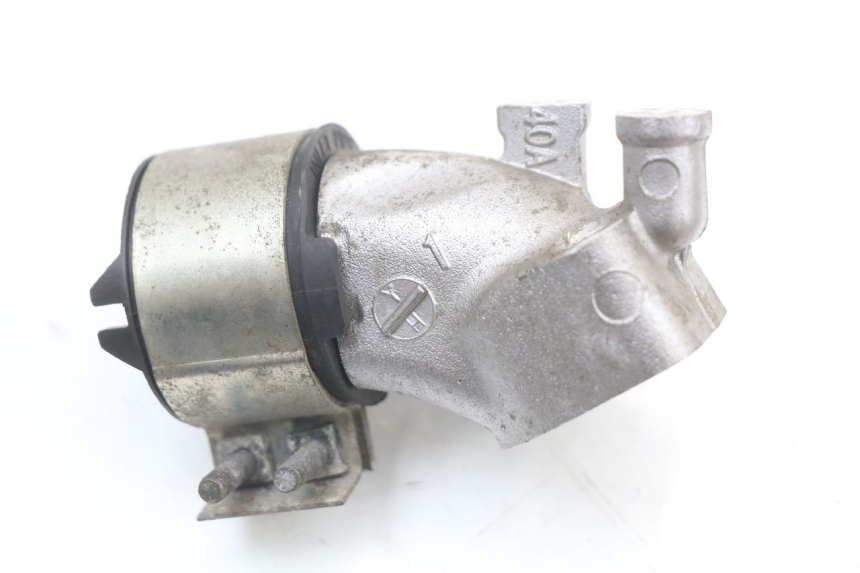photo de INTAKE PIPE HONDA FORZA 125 (2015 - 2016) - Alternative perspective