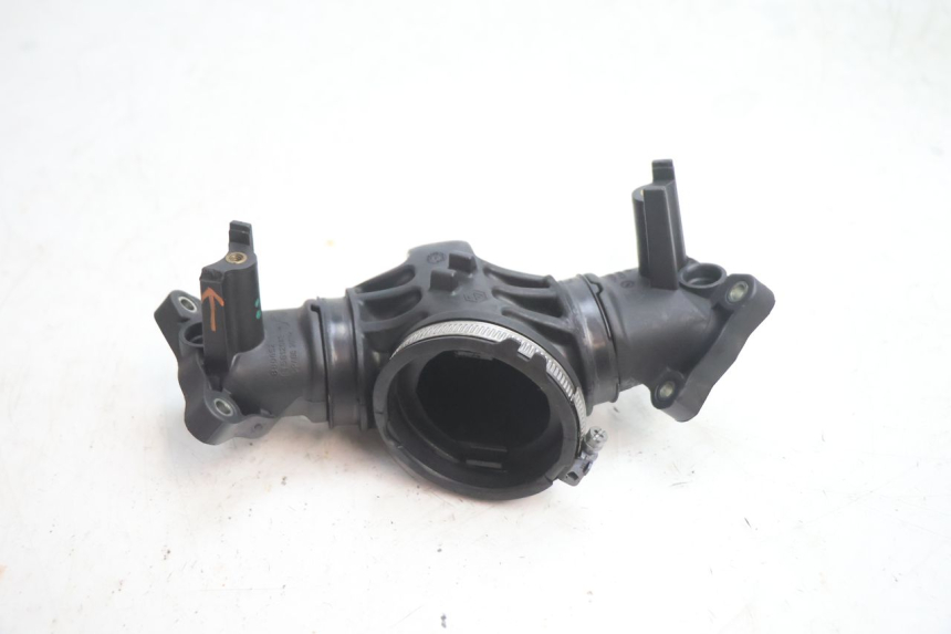 photo de INTAKE MANIFOLD GILERA GP 800 (2007 - 2013) - Main view