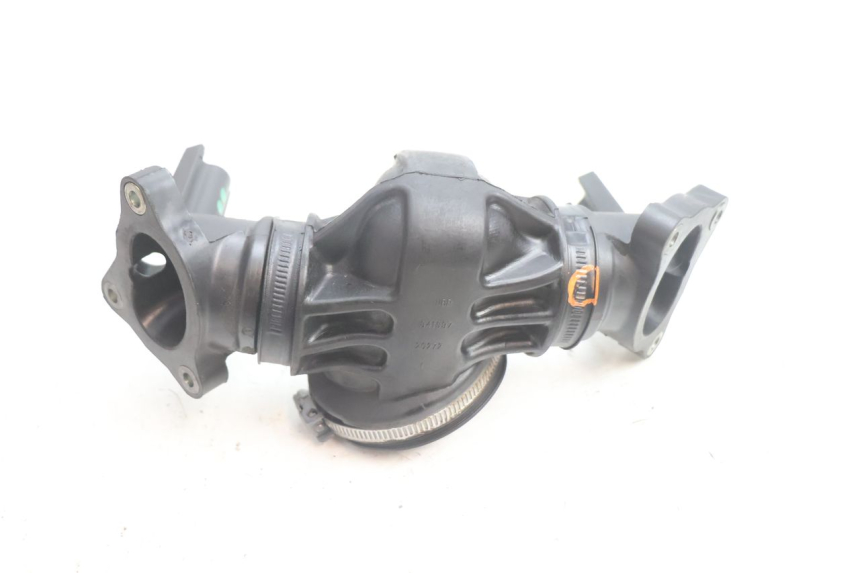 photo de INTAKE MANIFOLD GILERA GP 800 (2007 - 2013) - Markings and original references