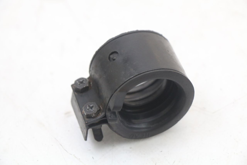 photo de INTAKE PIPE HONDA FES S-WING SWING 125 (2007 - 2015) - Fixing points details