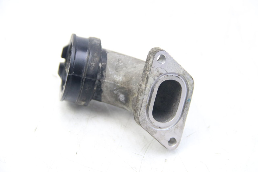 photo de INTAKE MANIFOLD YAMAHA HW XENTER 125 (2011 - 2017) - Zoom on usage condition