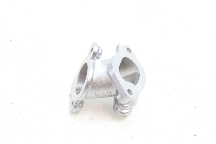photo de INTAKE PIPE YAMAHA N-MAX NMAX 125 (2021 - 2024) - Alternative perspective