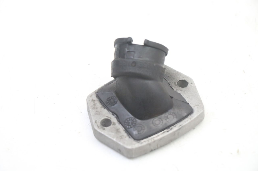 photo de INTAKE MANIFOLD PIAGGIO FLY 2T 50 (2004 - 2017) - Main view