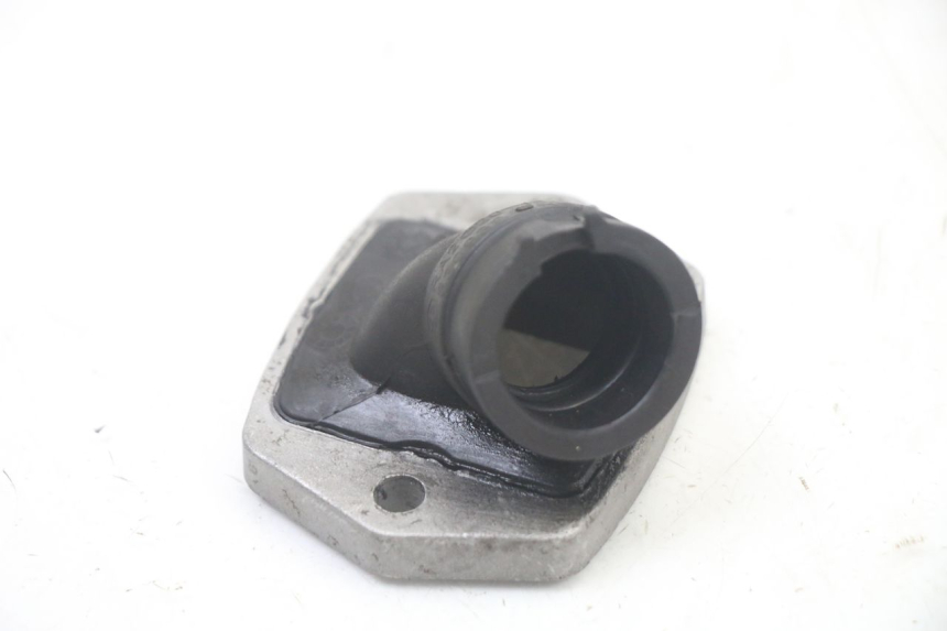 photo de INTAKE MANIFOLD PIAGGIO FLY 2T 50 (2004 - 2017) - Component detail