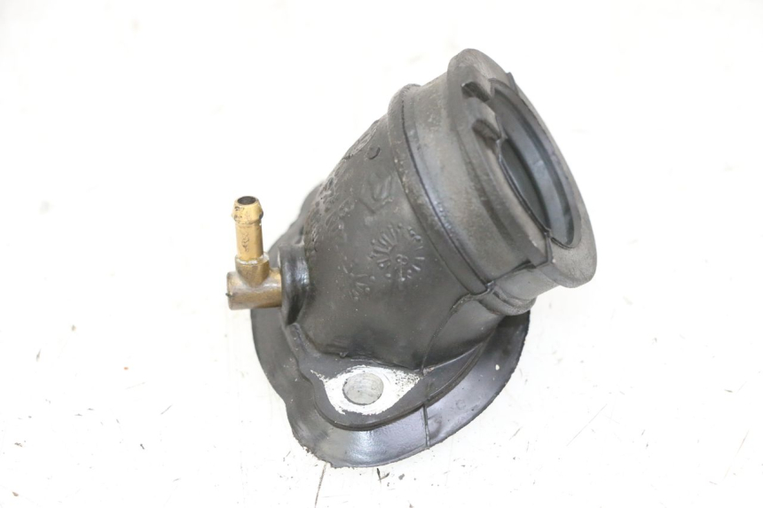 photo de INTAKE PIPE PIAGGIO VESPA LX 150 (2005 - 2013) - Alternative perspective