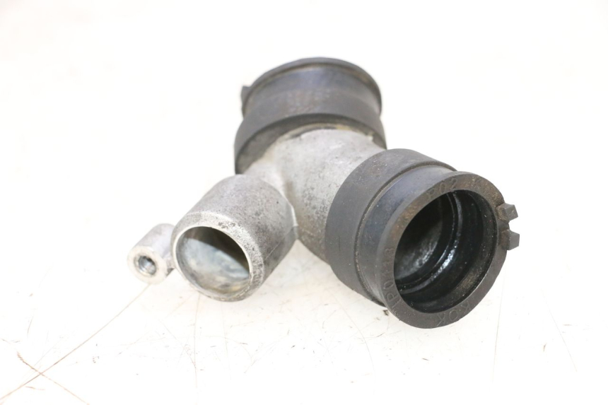 photo de INTAKE PIPE PEUGEOT SATELIS COMPRESSOR K15 125 (2006 - 2009) - Zoom on usage condition
