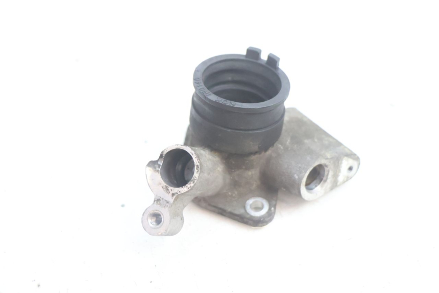 photo de INTAKE MANIFOLD PEUGEOT SATELIS 125 (2006 - 2009) - Component detail