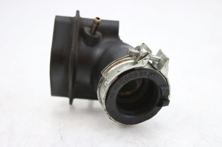 photo de INTAKE MANIFOLD KYMCO SENTO 100 (2008 - 2013) - Fixing points details