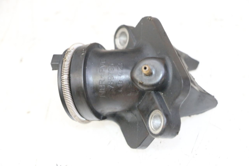 photo de INTAKE PIPE PEUGEOT STREETZONE I 2T 50 (2018 - 2020) - Alternative perspective