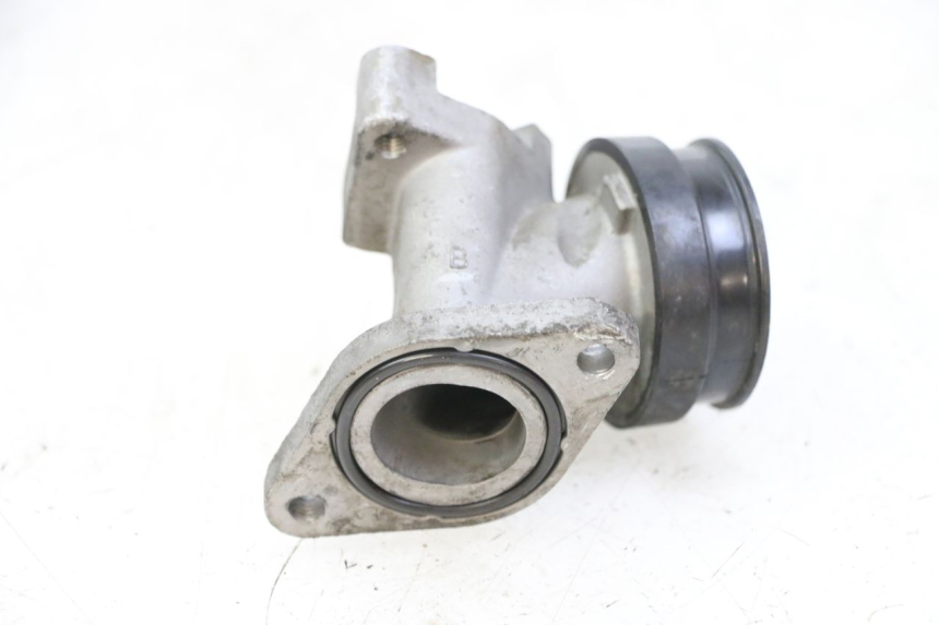 photo de INTAKE PIPE SUZUKI BURGMAN 125 (2015 - 2017) - Zoom on usage condition
