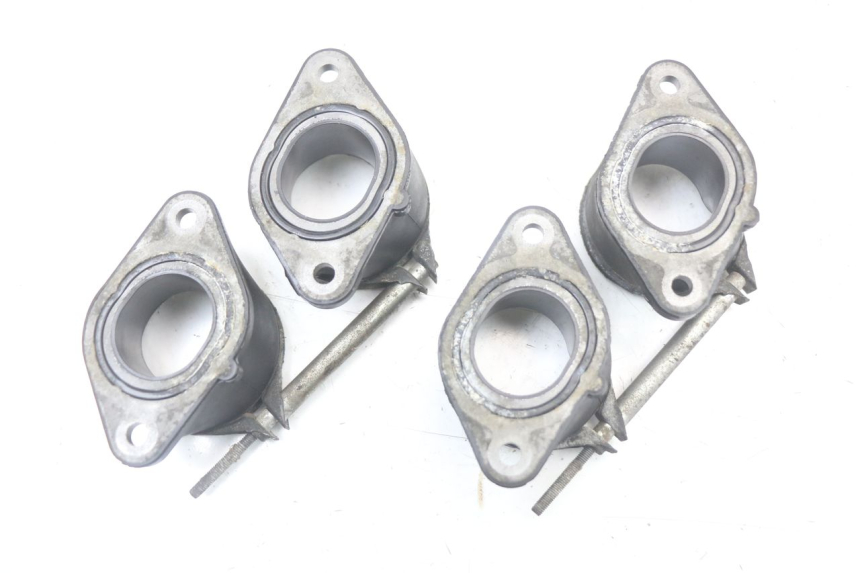 photo de INTAKE PIPE SUZUKI GSR 750 (2011 - 2017) - Fixing points details