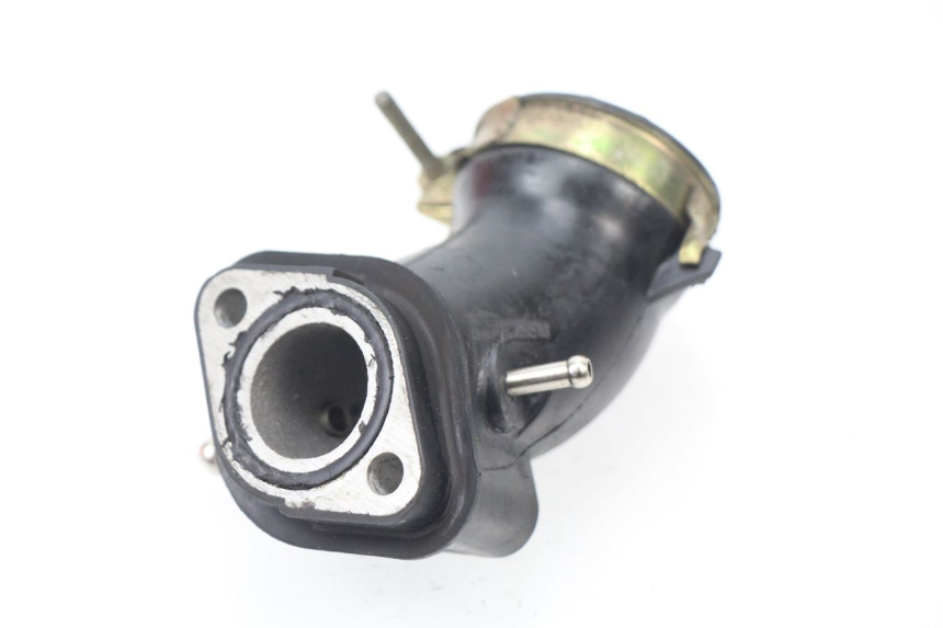 photo de INTAKE PIPE SYM TONIK 125 (2010 - 2014) - Zoom on usage condition