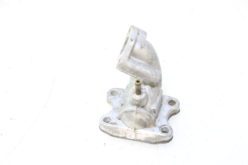 photo de INTAKE PIPE PEUGEOT TREKKER 50 (1995 - 2004) - Alternative perspective