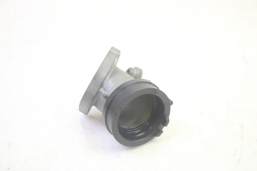 photo de INTAKE PIPE YAMAHA TRICITY 300 (2020 - 2024) - Alternative perspective