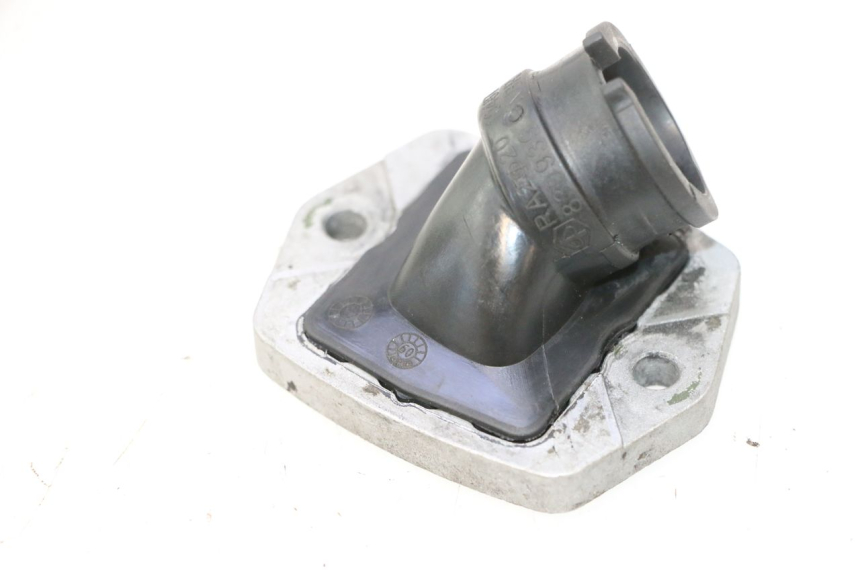 photo de INTAKE PIPE PIAGGIO TYPHOON 50 (2000 - 2009) - Alternative perspective