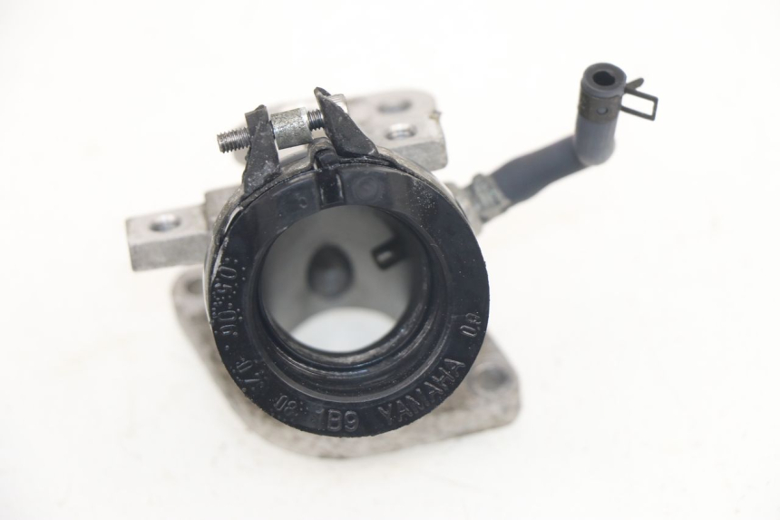 photo de INTAKE MANIFOLD YAMAHA XMAX X-MAX 125 (2006 - 2009) - Main view