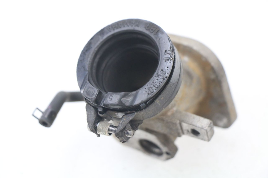 photo de INTAKE MANIFOLD YAMAHA XMAX X-MAX 125 (2006 - 2009) - Component detail