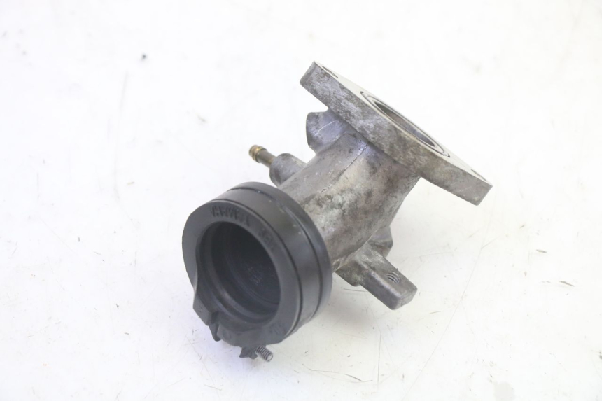 photo de INTAKE MANIFOLD YAMAHA XMAX X-MAX 125 (2006 - 2009) - Zoom on usage condition