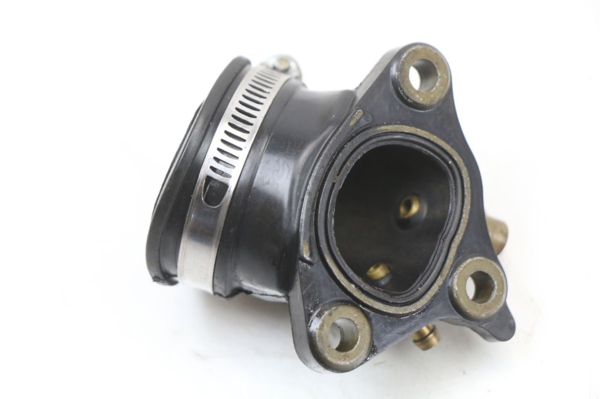 photo de INTAKE PIPE PIAGGIO X9 125 (2000 - 2003) - Technical close-up