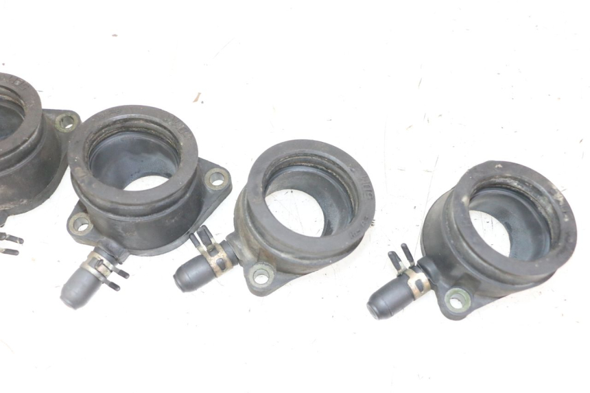 photo de INTAKE MANIFOLD YAMAHA FZS FAZER 600 (2001 - 2003) - Technical close-up