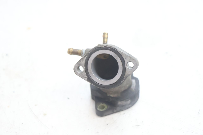 photo de INTAKE MANIFOLD YAMAHA YP MAJESTY 125 (2002 - 2006) - Zoom on usage condition
