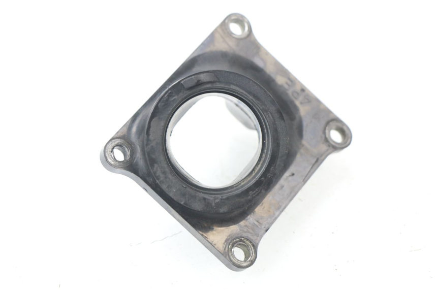 photo de INTAKE PIPE YAMAHA YZ 125 (1998 - 2005) - Zoom on usage condition