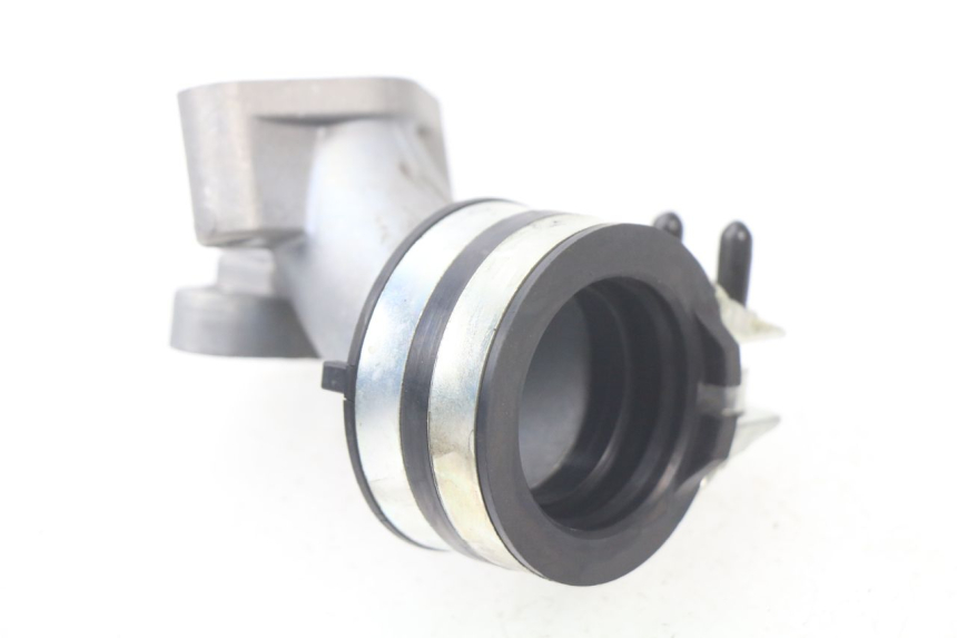 photo de INTAKE PIPE UNIVERSAL BIKE ZN50QT-11B 50 (2018 - 2021) - Zoom on usage condition