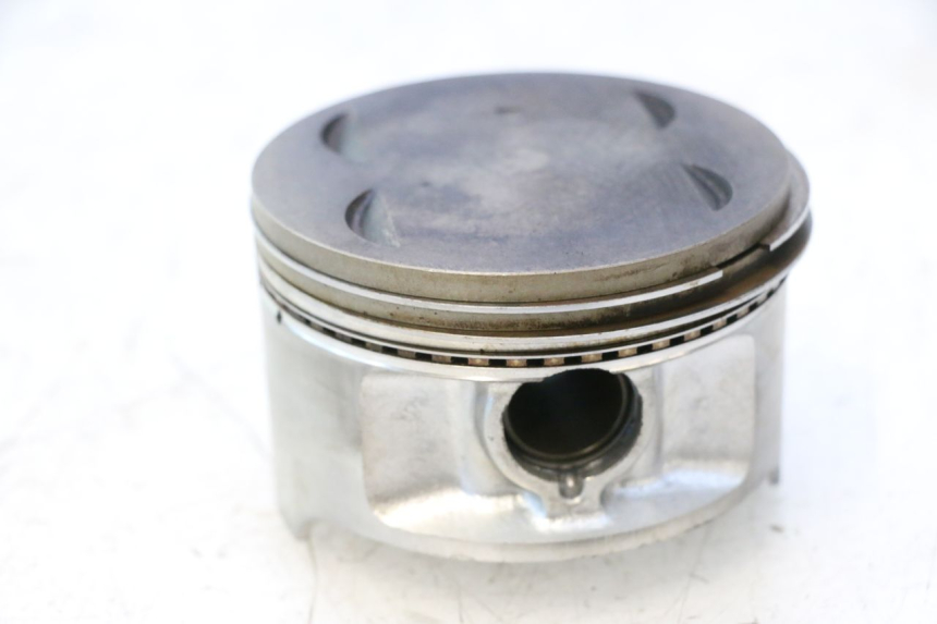 photo de PISTON SUZUKI DR S 600 (1985 - 1989) - Zoom on usage condition