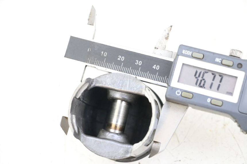 photo de PISTON MBK OVETTO ONE 2T 50 (2013 - 2017) - Component detail