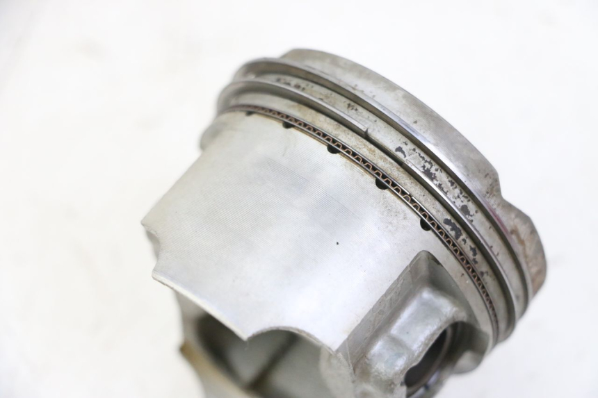 photo de PISTON SUZUKI BURGMAN 125 (2007 - 2014) - Technical close-up
