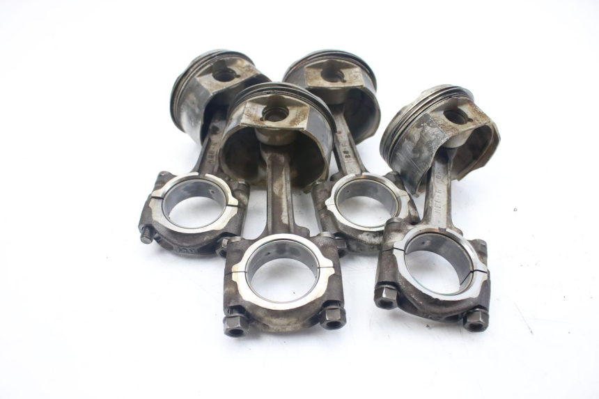 photo de PISTON HONDA VFR FI RC46 800 (1998 - 2001) - Zoom on usage condition