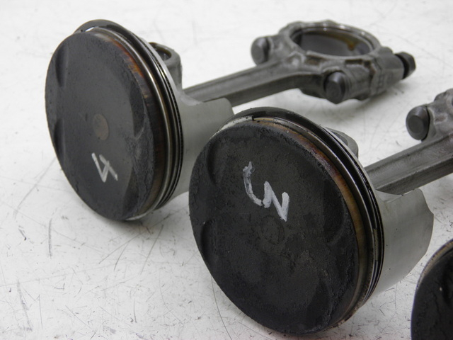 photo de PISTON YAMAHA FJR 1300 (2004 - 2005) - Additional view of the item