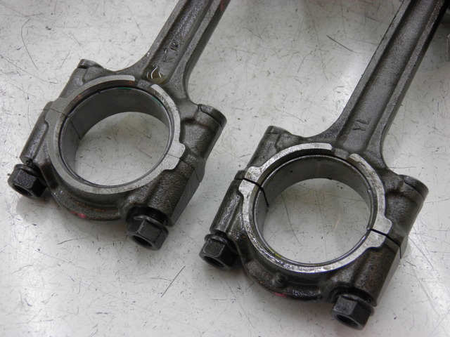 photo de PISTON YAMAHA FJR 1300 (2004 - 2005) - Alternative perspective