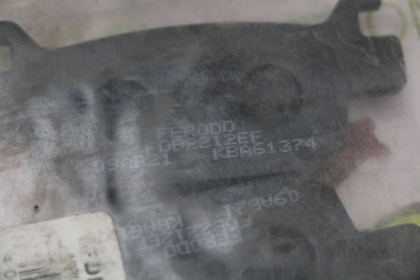 photo de REAR BRAKE PADS HONDA SH ABS 125 (2012 - 2017) - Alternative perspective