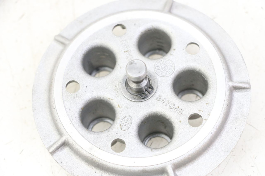 photo de CLUTCH PRESSURE PLATE DERBI SENDA SM DRD X-TREME 50 (2011 - 2017) - Zoom on usage condition