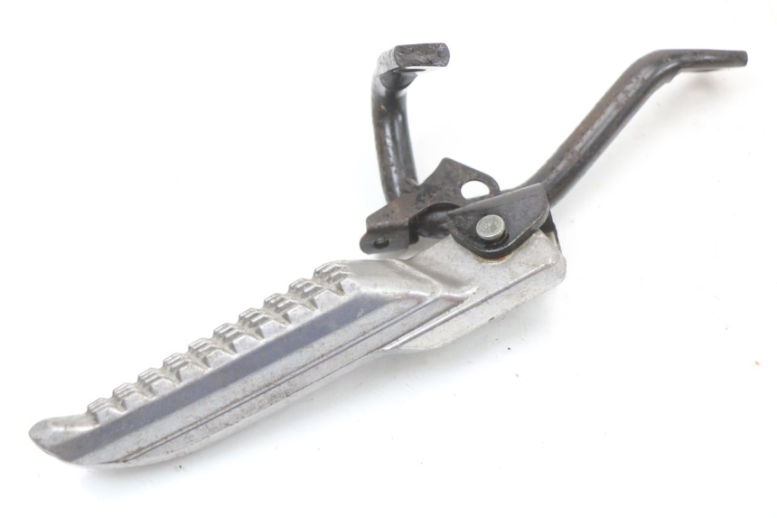 photo de REAR RIGHT FOOTREST BRACKET JONWAY AZTRAL 125 (2008 - 2017) - Component detail