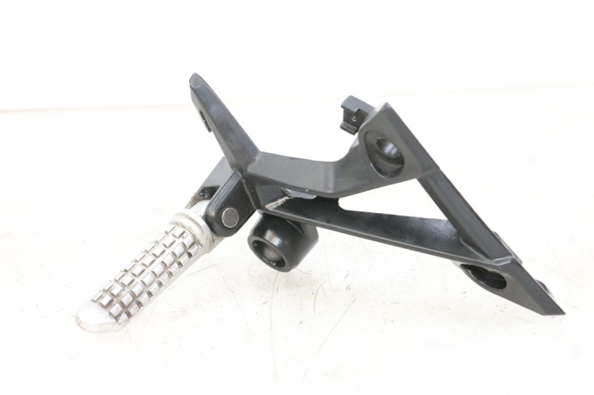 photo de REAR RIGHT FOOTREST MOUNT EBROH BRAVO GLE 1 (2020 - 2024) - Main view