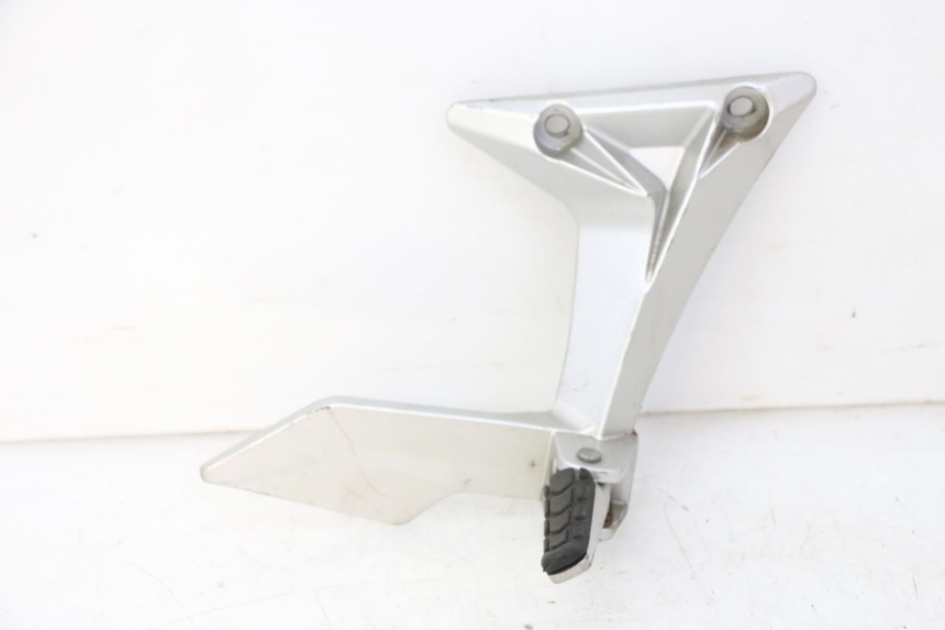 photo de REAR RIGHT FOOTREST MOUNT STAHO FH 50 (2018 - 2019) - Component detail