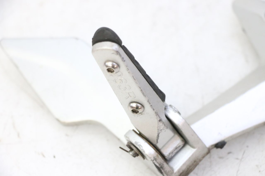 photo de REAR RIGHT FOOTREST MOUNT STAHO FH 50 (2018 - 2019) - Checked used part