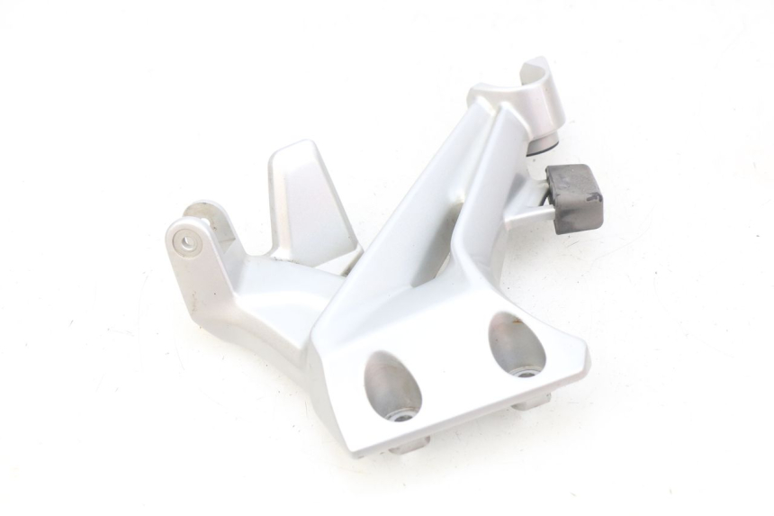 photo de REAR RIGHT FOOTREST BRACKET YAMAHA FJR ABS 1300 (2016 - 2020) - Alternative perspective
