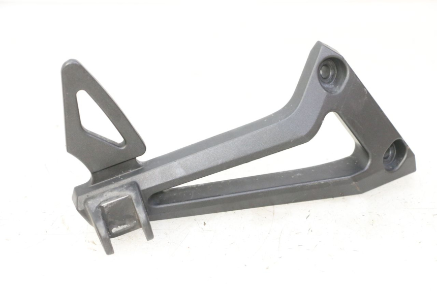 photo de REAR RIGHT FOOTREST MOUNT YAMAHA FZ6 FAZER S2 600 (2007 - 2011) - Main view