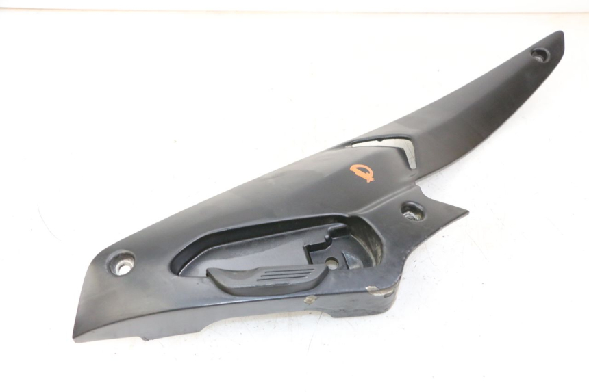 photo de REAR RIGHT FOOTREST MOUNT GILERA NEXUS 300 (2008 - 2013) - Fixing points details