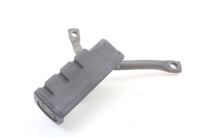 photo de REAR RIGHT FOOTREST MOUNT HONDA NES AROBASE 125 (2000 - 2003) - Component detail